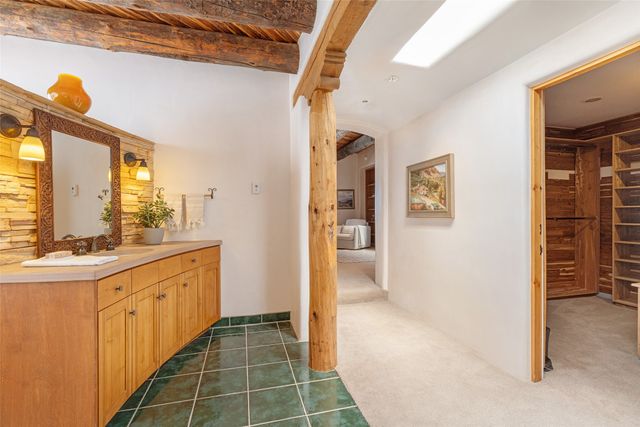 7 Altazano Drive, Santa Fe, NM 87505