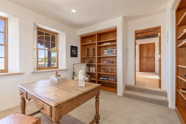 7 Altazano Drive, Santa Fe, NM 87505