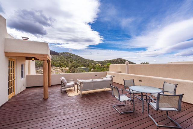 7 Altazano Drive, Santa Fe, NM 87505