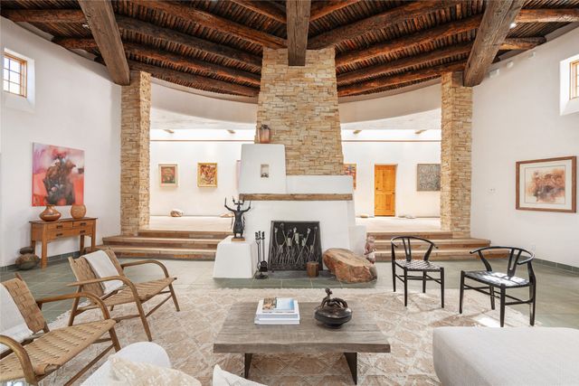7 Altazano Drive, Santa Fe, NM 87505