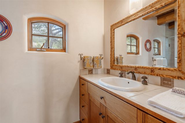 7 Altazano Drive, Santa Fe, NM 87505