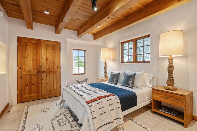 7 Altazano Drive, Santa Fe, NM 87505