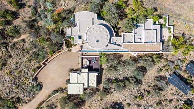 7 Altazano Drive, Santa Fe, NM 87505