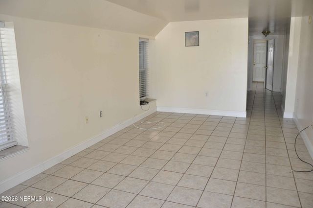 127 7TH Avenue N 102, Jacksonville Beach, FL 32250