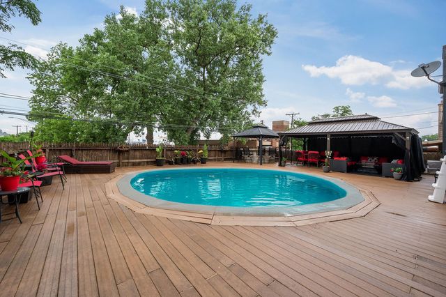 11656 S Avenue N, Chicago, IL 60617