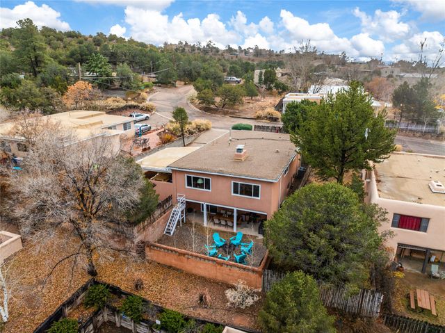 209 Williams Street, Santa Fe, NM 87501