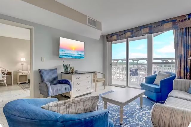 2100 Sea Mountain Hwy Unit 200, North Myrtle Beach, SC 29582