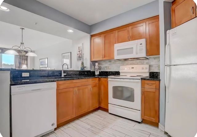 2100 Sea Mountain Hwy Unit 200, North Myrtle Beach, SC 29582