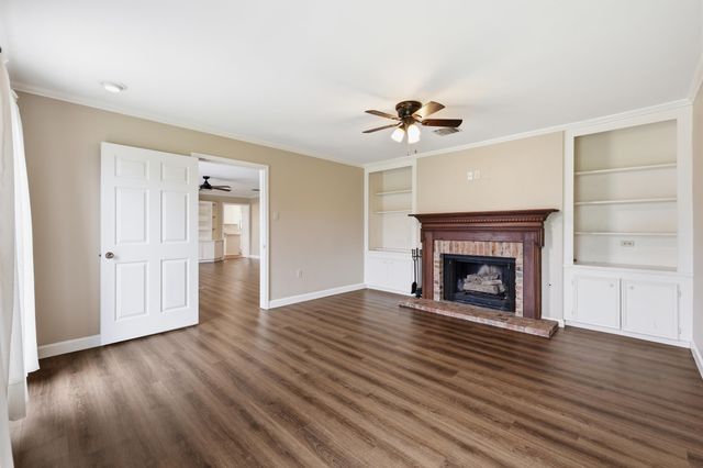 502 Summerfield Dr, Houma, LA 70360