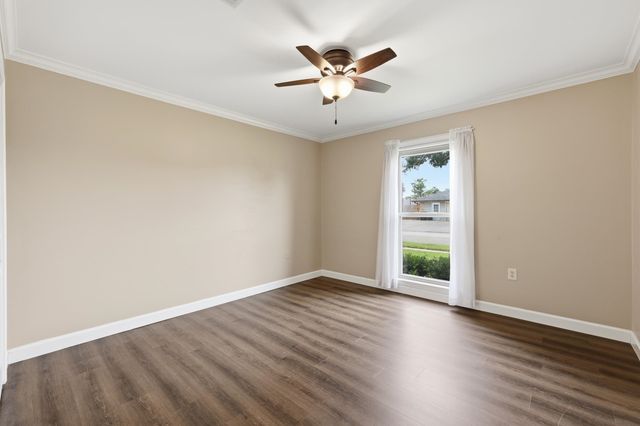 502 Summerfield Dr, Houma, LA 70360