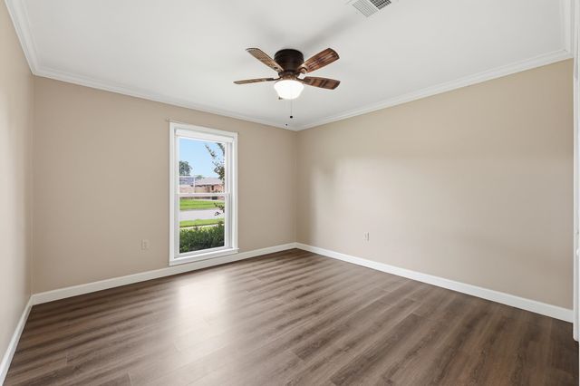 502 Summerfield Dr, Houma, LA 70360