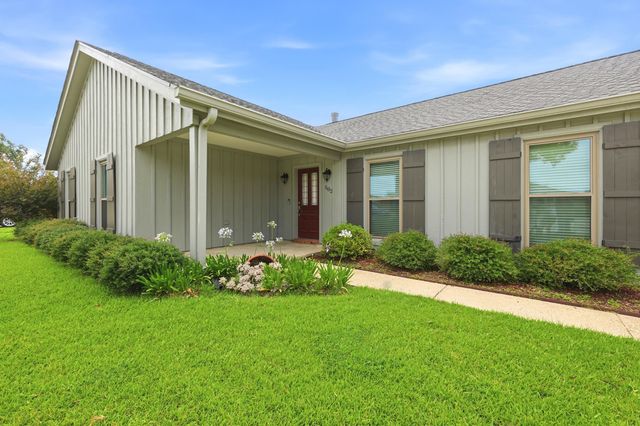 502 Summerfield Dr, Houma, LA 70360