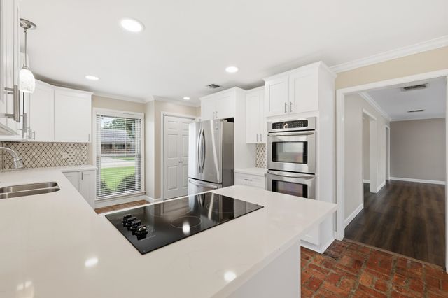 502 Summerfield Dr, Houma, LA 70360