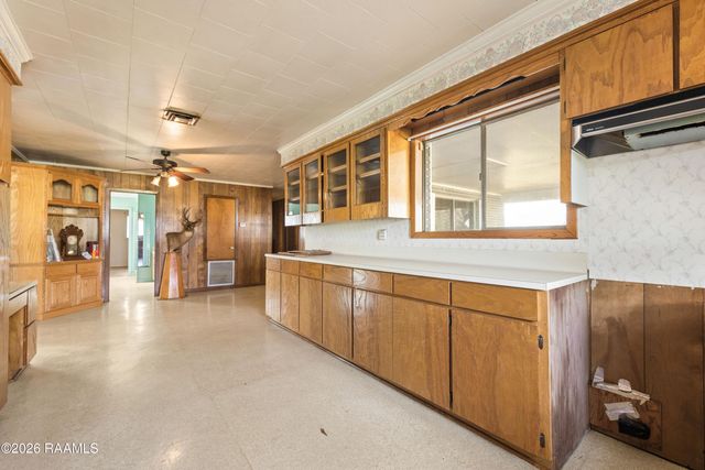 2333 Main Highway, Breaux Bridge, LA 70517