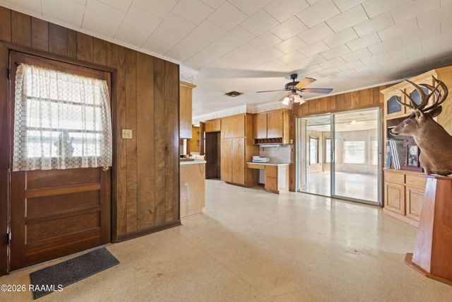 2333 Main Highway, Breaux Bridge, LA 70517