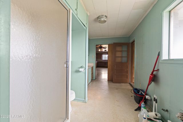 2333 Main Highway, Breaux Bridge, LA 70517