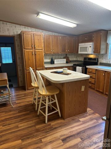 43702 Cypress Crossing Road, New London, NC 28127