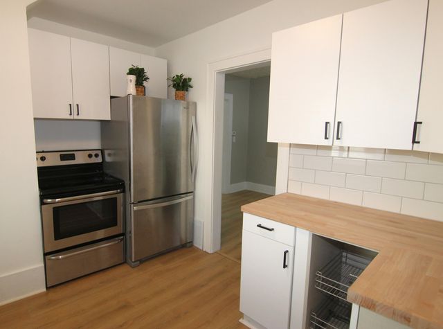 905 Cooper Avenue, Kalamazoo Twp, MI 49048