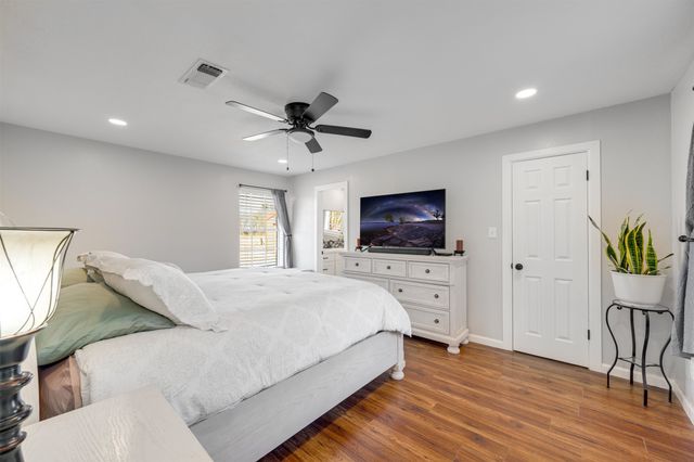 290 Farm Road 197, Arthur City, TX 75411