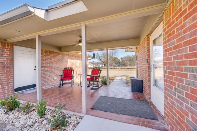 290 Farm Road 197, Arthur City, TX 75411