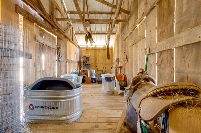 290 Farm Road 197, Arthur City, TX 75411