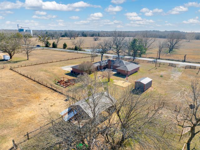 290 Farm Road 197, Arthur City, TX 75411