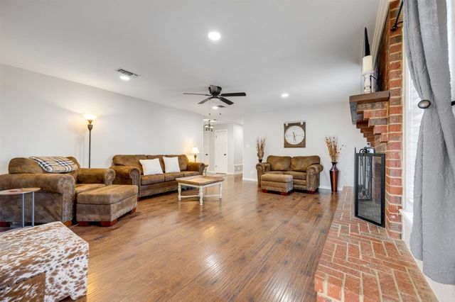 290 Farm Road 197, Arthur City, TX 75411