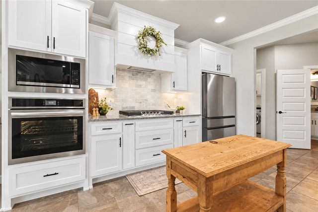 2108 Decker Road, Pea Ridge, AR 72751