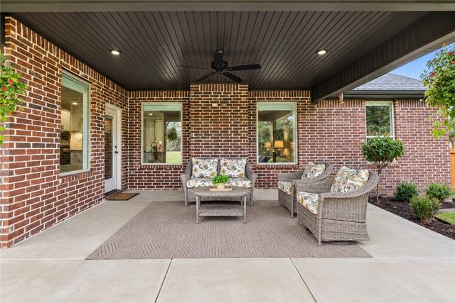 2108 Decker Road, Pea Ridge, AR 72751