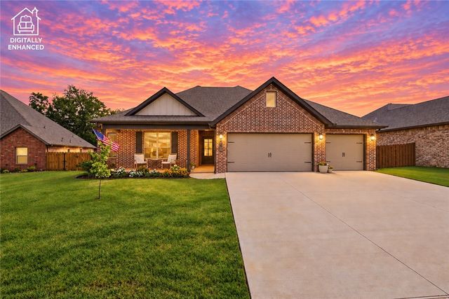 2108 Decker Road, Pea Ridge, AR 72751