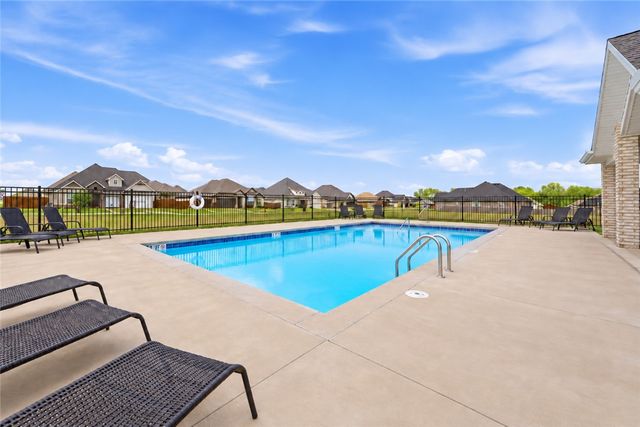 2108 Decker Road, Pea Ridge, AR 72751