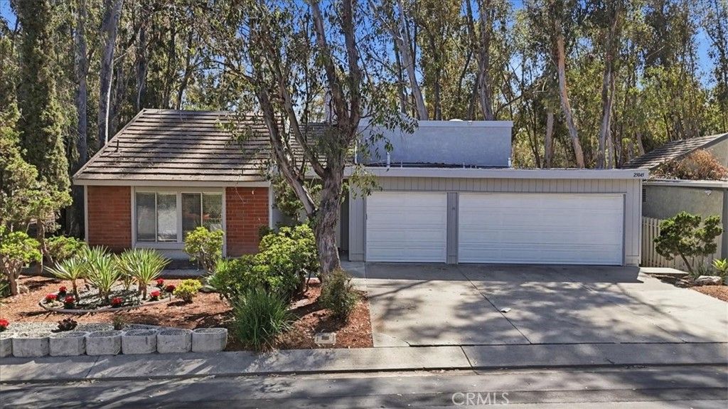 25045 Castlewood, Lake Forest, CA 92630 — exterior