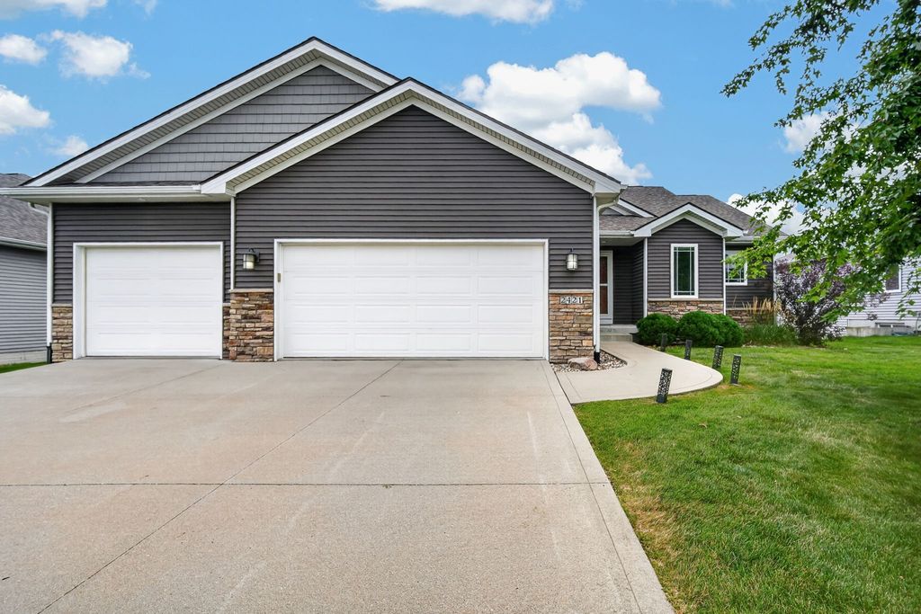 2421 NW Abilene Road, Ankeny, IA 50023