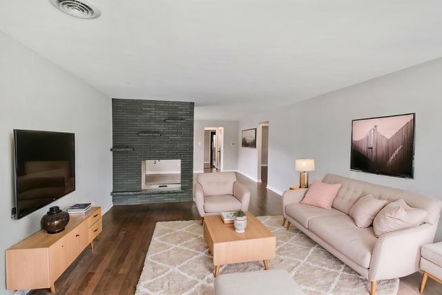 10036 Kedvale Avenue, Oak Lawn, IL 60453