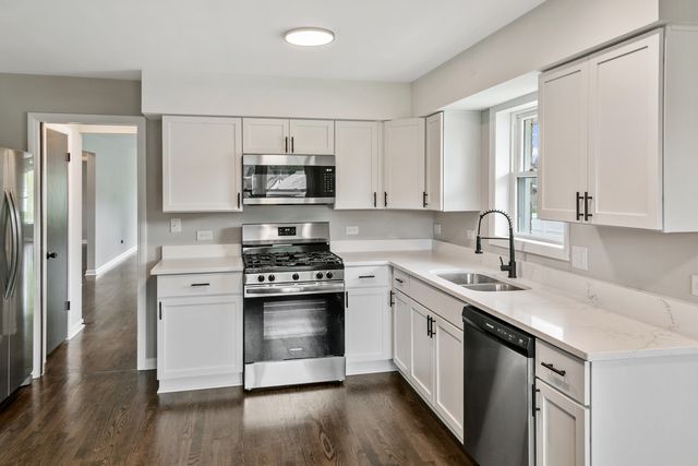 10036 Kedvale Avenue, Oak Lawn, IL 60453