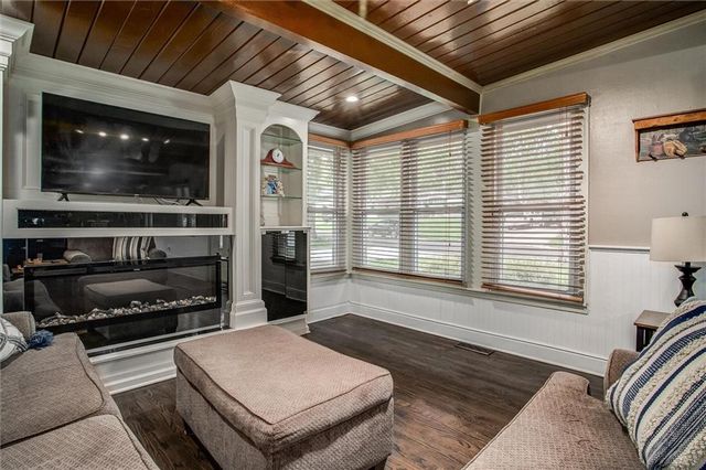 2817 Collin Street, Independence, MO 64052