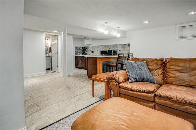 2817 Collin Street, Independence, MO 64052