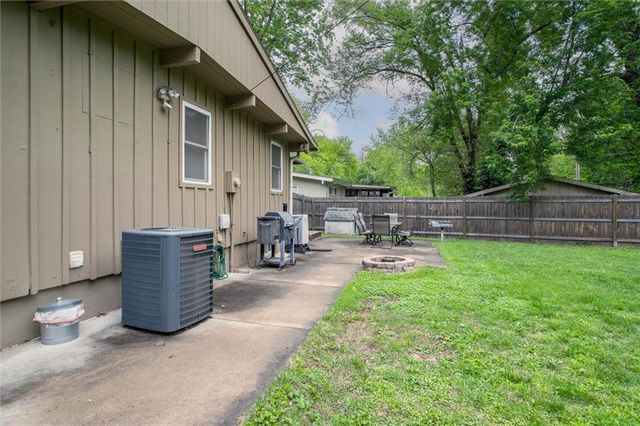 2817 Collin Street, Independence, MO 64052