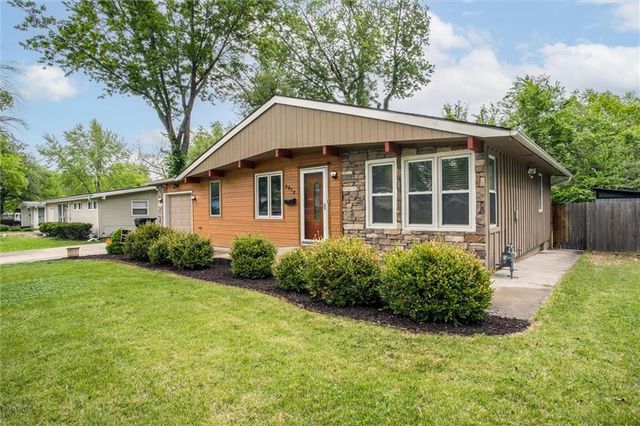 2817 Collin Street, Independence, MO 64052