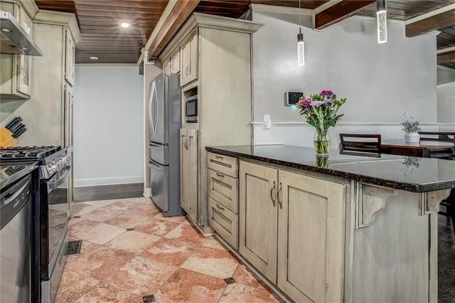 2817 Collin Street, Independence, MO 64052