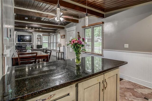 2817 Collin Street, Independence, MO 64052