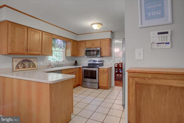 6377 BURNING TREE TER, Fayetteville, PA 17222