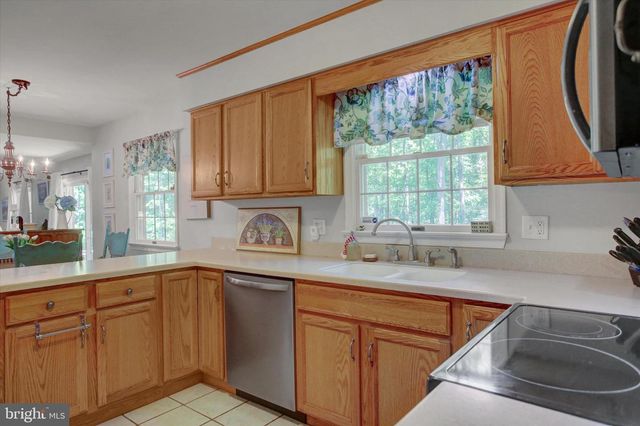 6377 BURNING TREE TER, Fayetteville, PA 17222