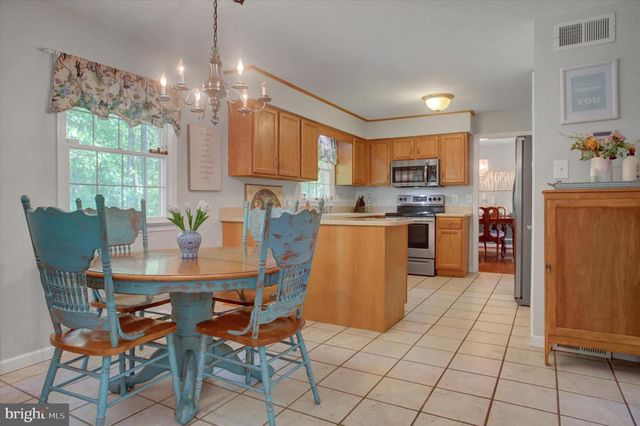 6377 BURNING TREE TER, Fayetteville, PA 17222