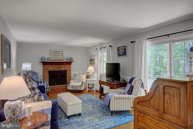 6377 BURNING TREE TER, Fayetteville, PA 17222