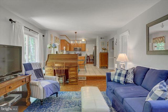 6377 BURNING TREE TER, Fayetteville, PA 17222