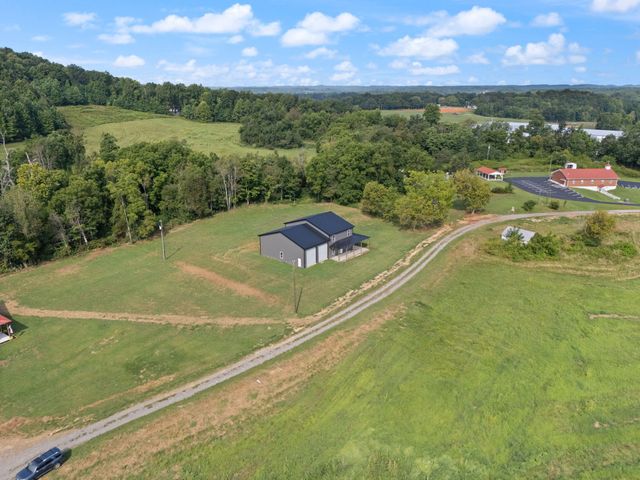 8 Hunter Ray Way, Albany, KY 42602