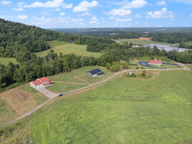 8 Hunter Ray Way, Albany, KY 42602