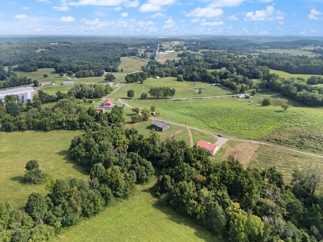 8 Hunter Ray Way, Albany, KY 42602