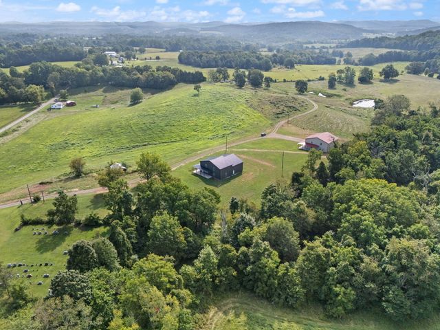 8 Hunter Ray Way, Albany, KY 42602